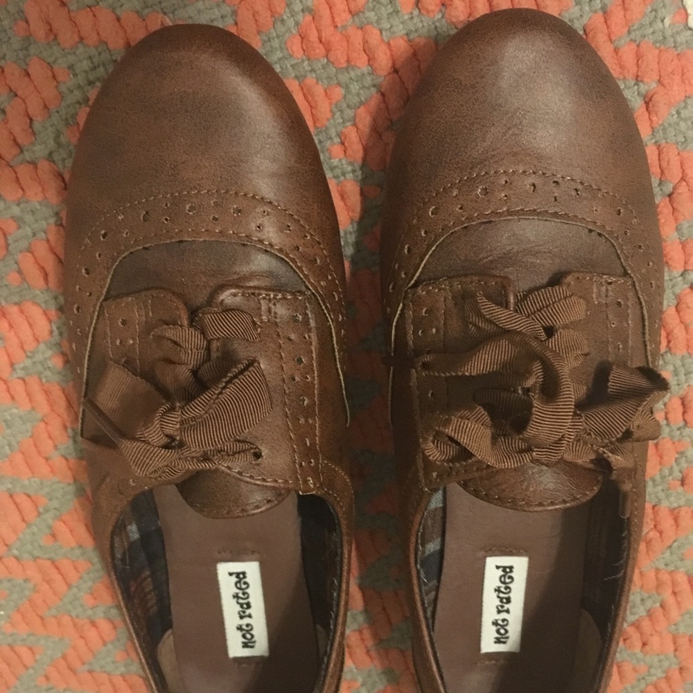 Not Rated Oxford flats